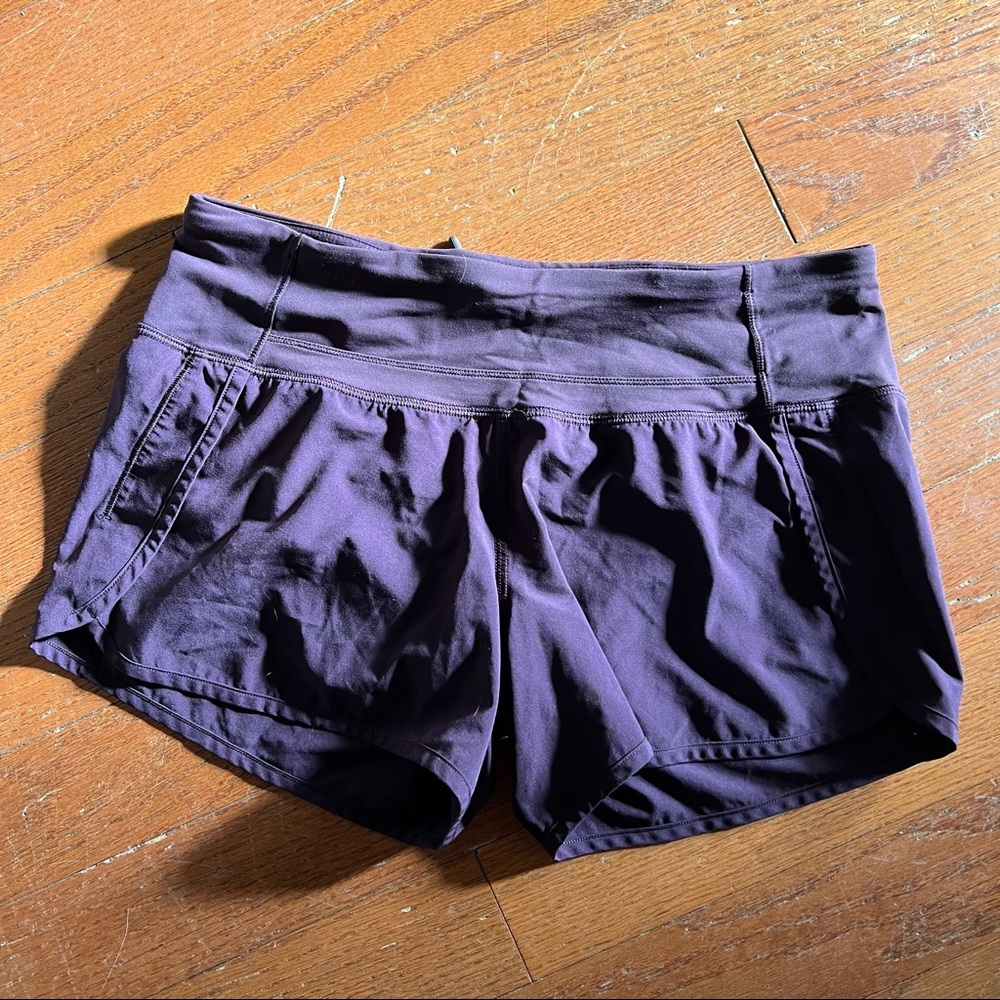 Lululemon SZ 6 short